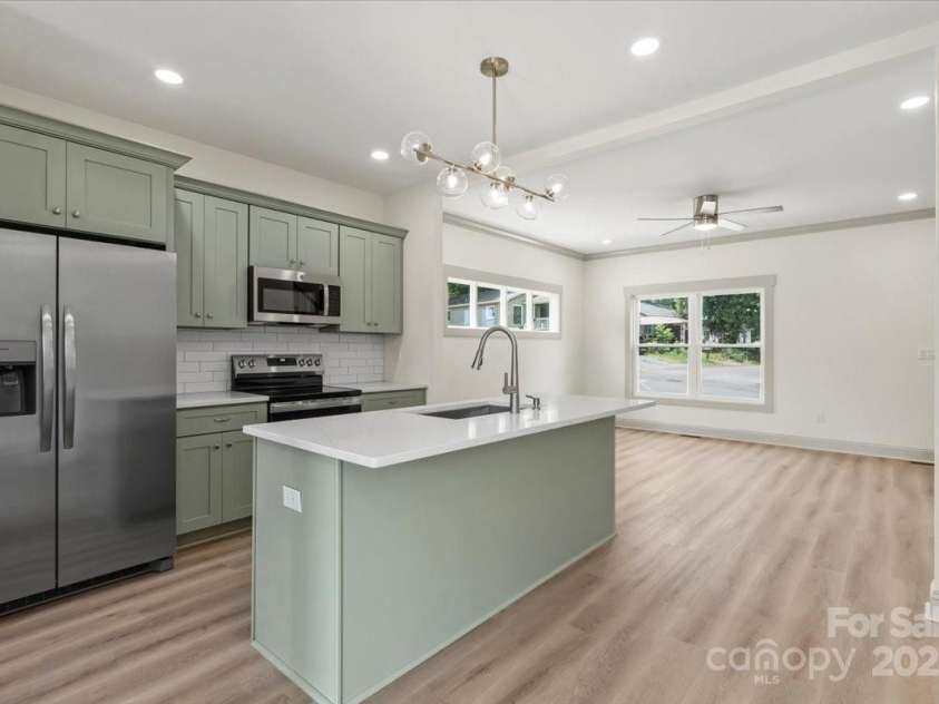 439 Norment Avenue, Gastonia, NC 28052.  MLS# CAR4282778, YatesRealty ID 3082. 