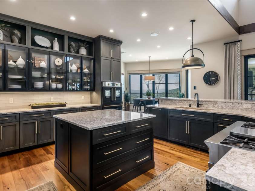 170 + 99999 Bear View Road, Weaverville, NC 28787.  MLS# CAR4392043, YatesRealty ID 30820. Kitchen