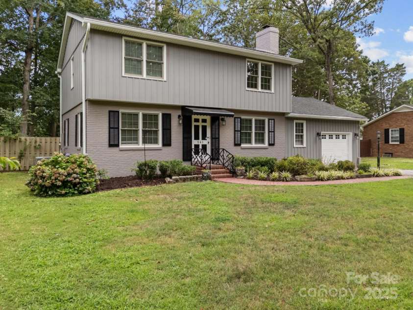 241 Stonewall Road, Salisbury, NC 28144.  MLS# CAR4283496, YatesRealty ID 30822. 