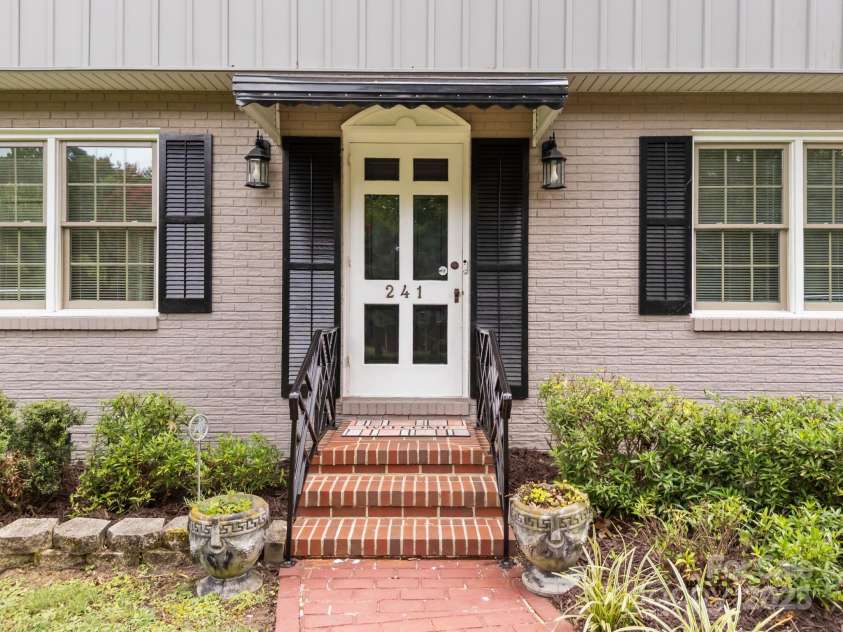 241 Stonewall Road, Salisbury, NC 28144.  MLS# CAR4283496, YatesRealty ID 30822. 