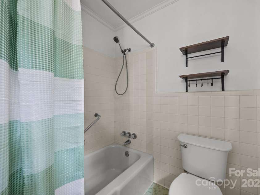 241 Stonewall Road, Salisbury, NC 28144.  MLS# CAR4283496, YatesRealty ID 30822. Hall bath