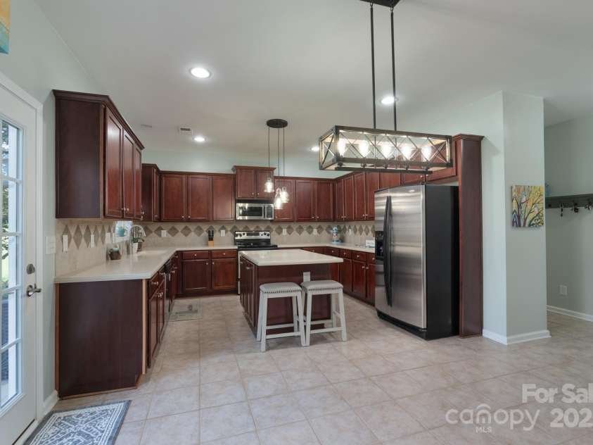 2205 Harding Place, Indian Trail, NC 28079.  MLS# CAR4279210, YatesRealty ID 30823. Kitchen