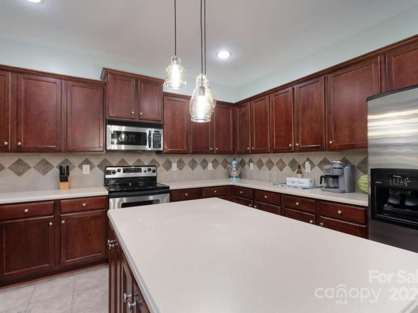 2205 Harding Place, Indian Trail, NC 28079.  MLS# CAR4279210, YatesRealty ID 30823. Kitchen