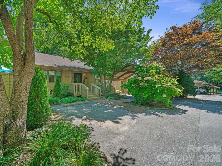 301 White Oak Drive, Hendersonville, NC 28791.  MLS# CAR4389297, YatesRealty ID 30823. Front View