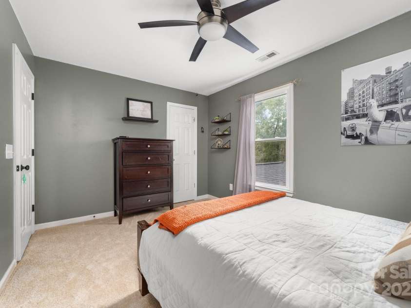 12214 Provincetowne Drive, Charlotte, NC 28277.  MLS# CAR4282352, YatesRealty ID 30824. 