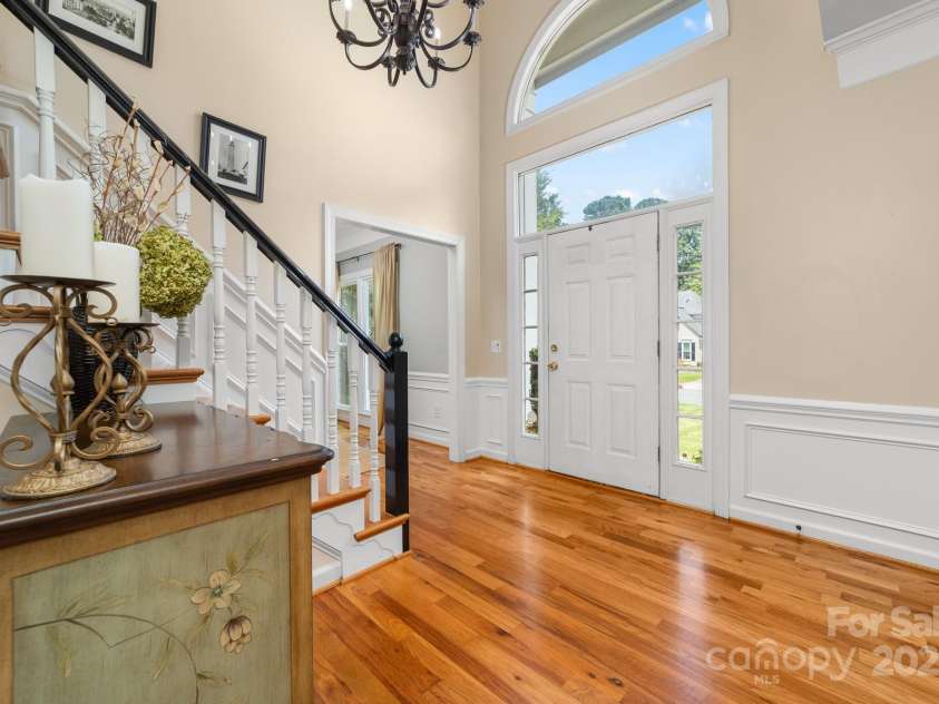 12214 Provincetowne Drive, Charlotte, NC 28277.  MLS# CAR4282352, YatesRealty ID 30824. Grand two-story foyer greets you as you enter the house