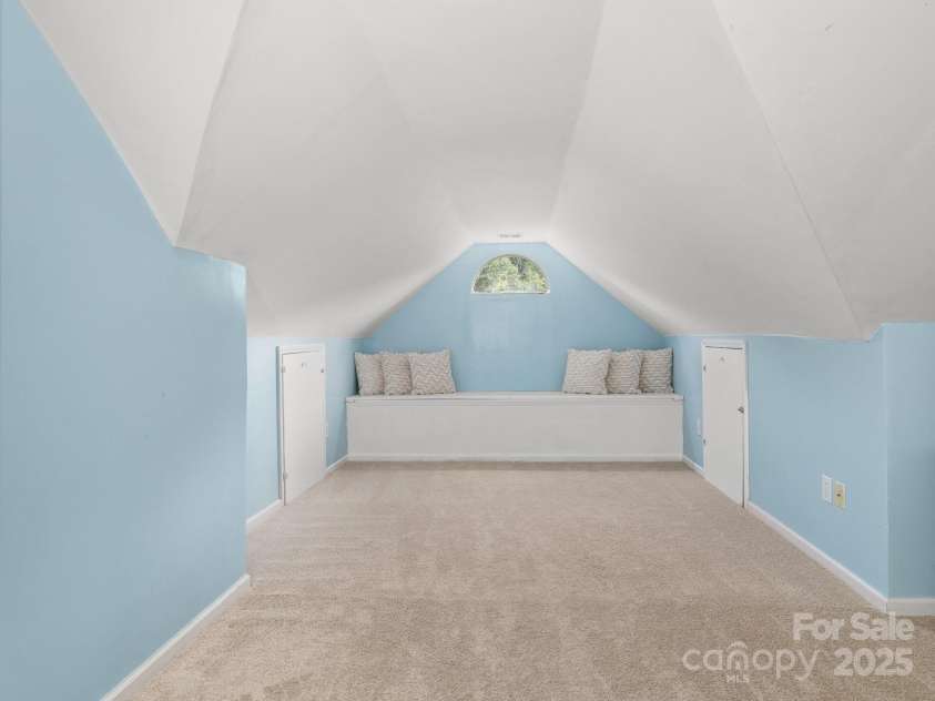 12214 Provincetowne Drive, Charlotte, NC 28277.  MLS# CAR4282352, YatesRealty ID 30824. Secondary bedroom/rec with cozy nook for reading