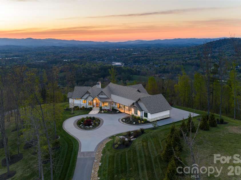 154 + 9999 Bear View Road, Weaverville, NC 28787.  MLS# CAR4392127, YatesRealty ID 30824. 