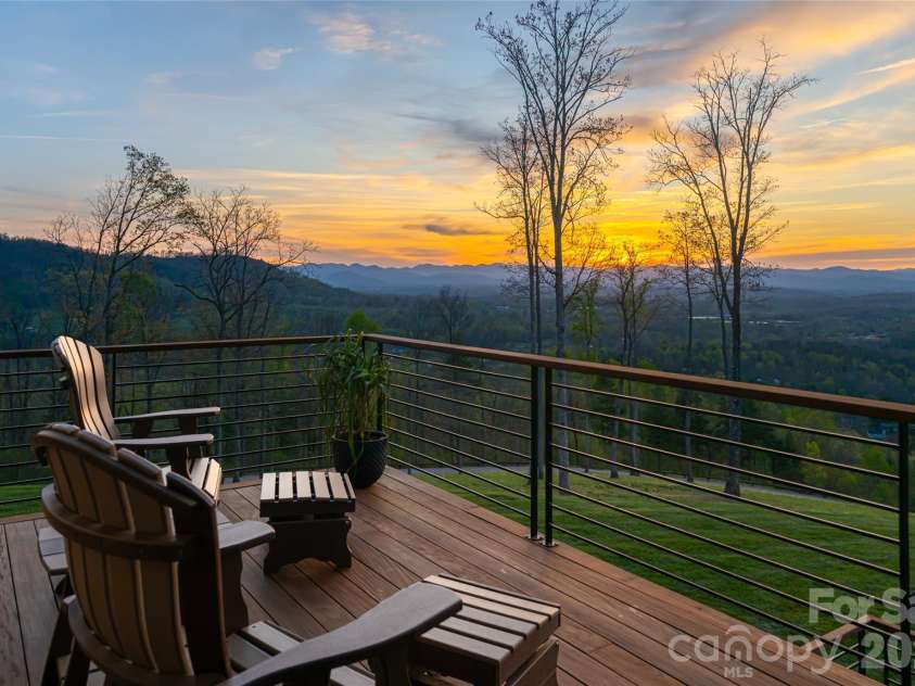 154 + 9999 Bear View Road, Weaverville, NC 28787.  MLS# CAR4392127, YatesRealty ID 30824. 