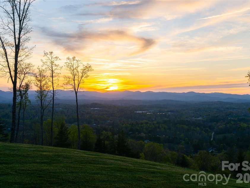 154 + 9999 Bear View Road, Weaverville, NC 28787.  MLS# CAR4392127, YatesRealty ID 30824. 