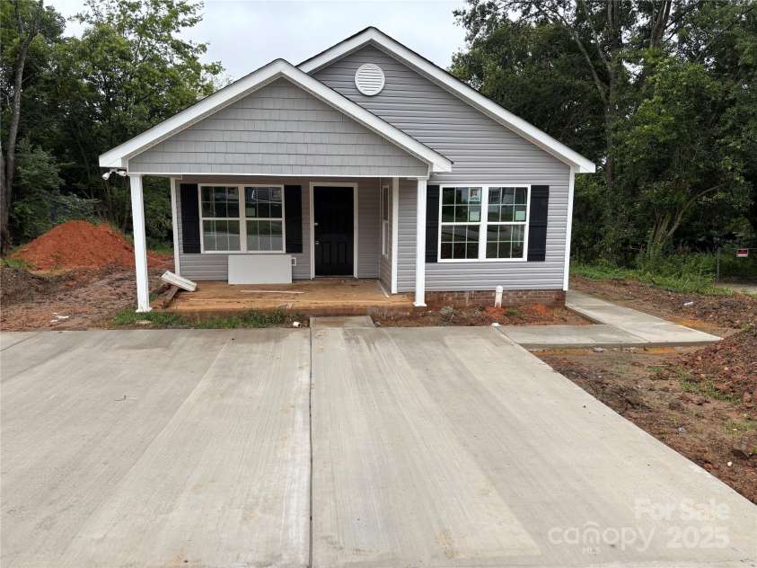 1139 Oconee Avenue, Rock Hill, SC 29732.  MLS# CAR4283003, YatesRealty ID 30825. 