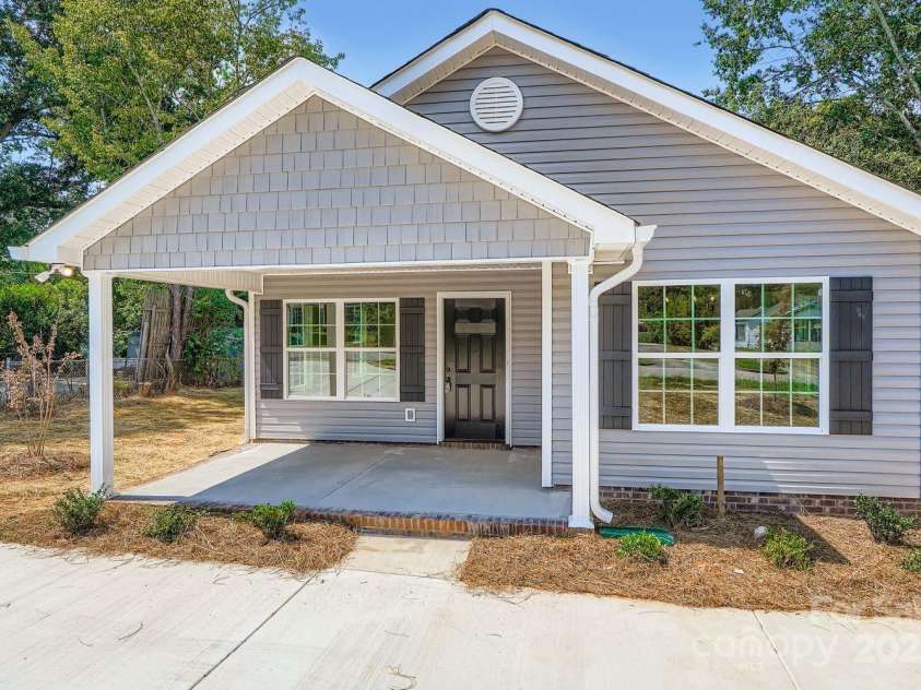 1139 Oconee Avenue, Rock Hill, SC 29732.  MLS# CAR4283003, YatesRealty ID 30825. 