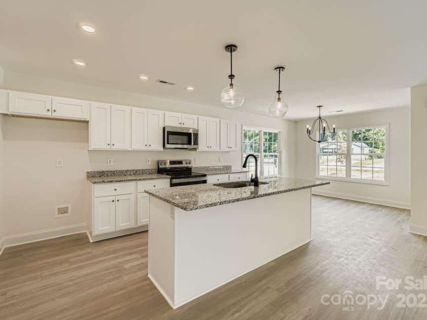 1139 Oconee Avenue, Rock Hill, SC 29732.  MLS# CAR4283003, YatesRealty ID 30825. 