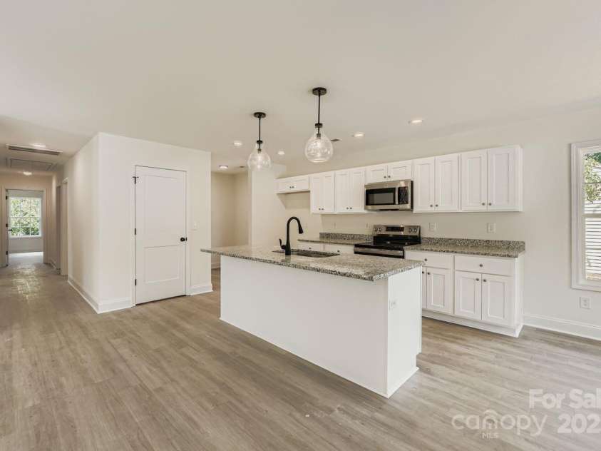 1139 Oconee Avenue, Rock Hill, SC 29732.  MLS# CAR4283003, YatesRealty ID 30825. 