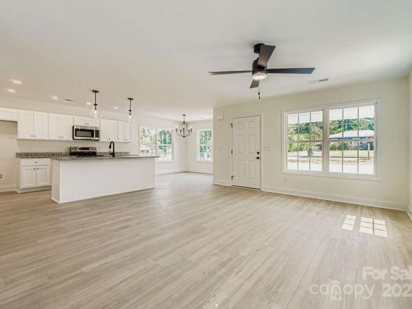 1139 Oconee Avenue, Rock Hill, SC 29732.  MLS# CAR4283003, YatesRealty ID 30825. 