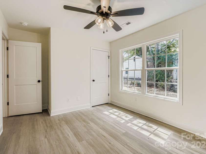 1139 Oconee Avenue, Rock Hill, SC 29732.  MLS# CAR4283003, YatesRealty ID 30825. 