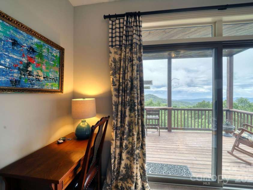 180 Windy Knoll, Banner Elk, NC 28604.  MLS# CAR4289909, YatesRealty ID 30828. 