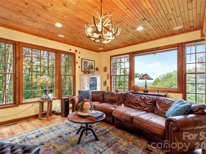 491 South Valley View Drive, Mars Hill, NC 28754.  MLS# CAR4345961, YatesRealty ID 30829. 