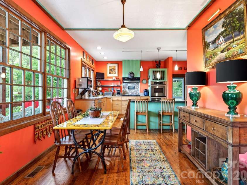 491 South Valley View Drive, Mars Hill, NC 28754.  MLS# CAR4345961, YatesRealty ID 30829. 