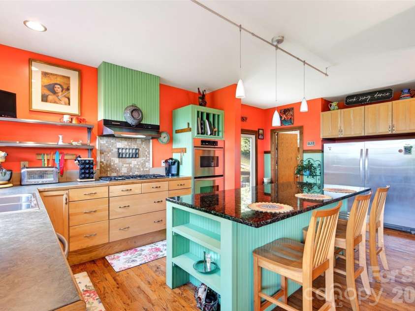 491 South Valley View Drive, Mars Hill, NC 28754.  MLS# CAR4345961, YatesRealty ID 30829. 
