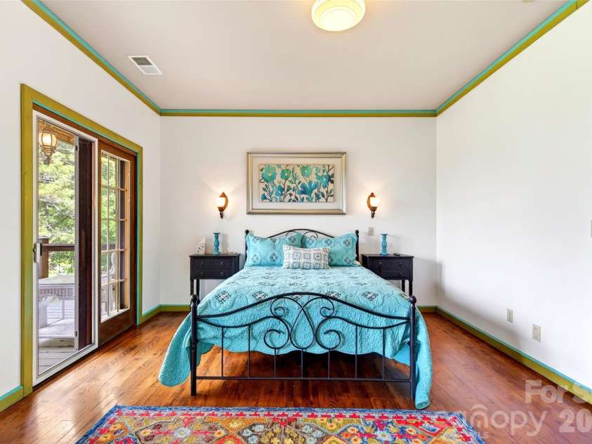 491 South Valley View Drive, Mars Hill, NC 28754.  MLS# CAR4345961, YatesRealty ID 30829. 