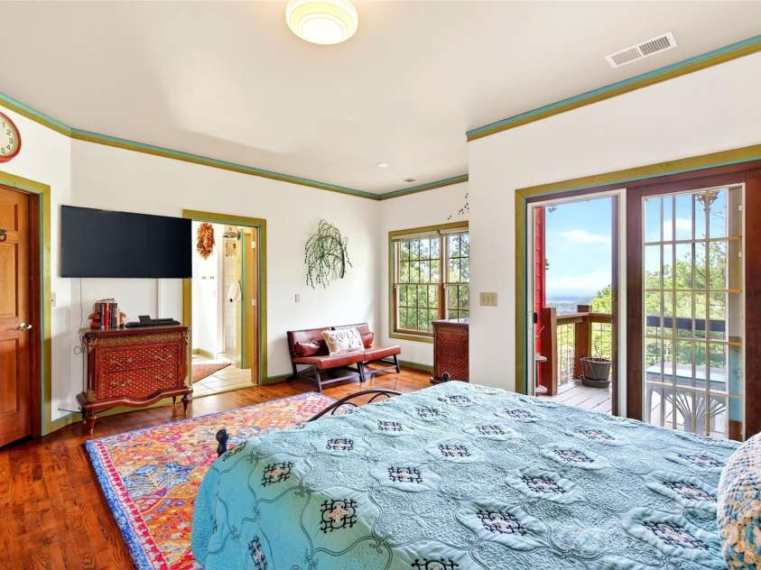 491 South Valley View Drive, Mars Hill, NC 28754.  MLS# CAR4345961, YatesRealty ID 30829. 