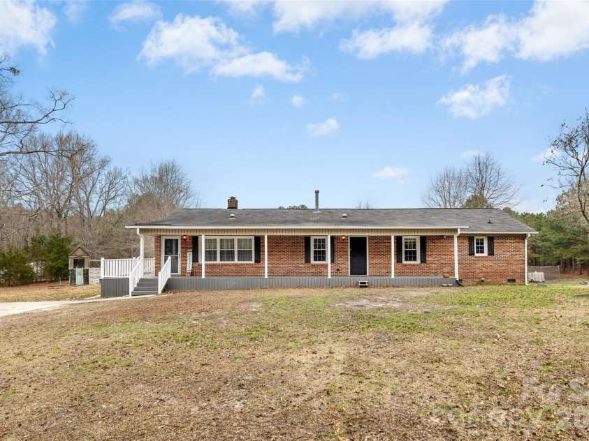 4661 Willie Bayne Lane, Heath Springs, SC 29058.  MLS# CAR4353199, YatesRealty ID 3083. 