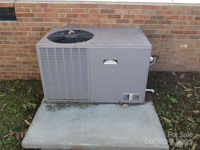 709 A Street, Bessemer City, NC 28016.  MLS# CAR4316342, YatesRealty ID 3083. 