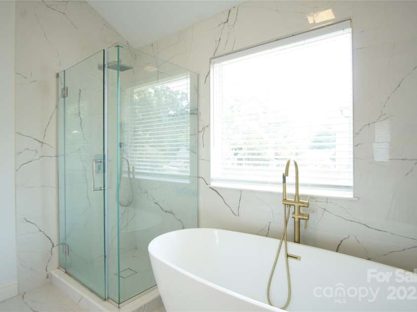 12520 Vantage Point Lane, Huntersville, NC 28078.  MLS# CAR4276306, YatesRealty ID 30830. 