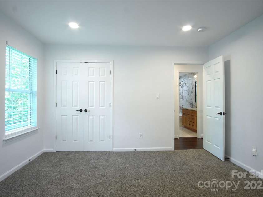 12520 Vantage Point Lane, Huntersville, NC 28078.  MLS# CAR4276306, YatesRealty ID 30830. 