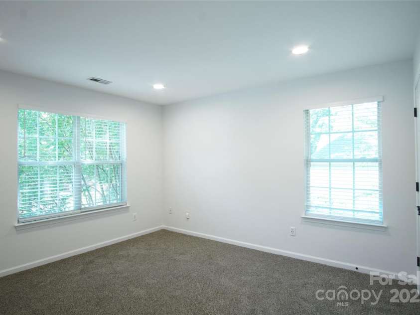 12520 Vantage Point Lane, Huntersville, NC 28078.  MLS# CAR4276306, YatesRealty ID 30830. 