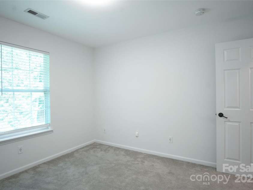 12520 Vantage Point Lane, Huntersville, NC 28078.  MLS# CAR4276306, YatesRealty ID 30830. 