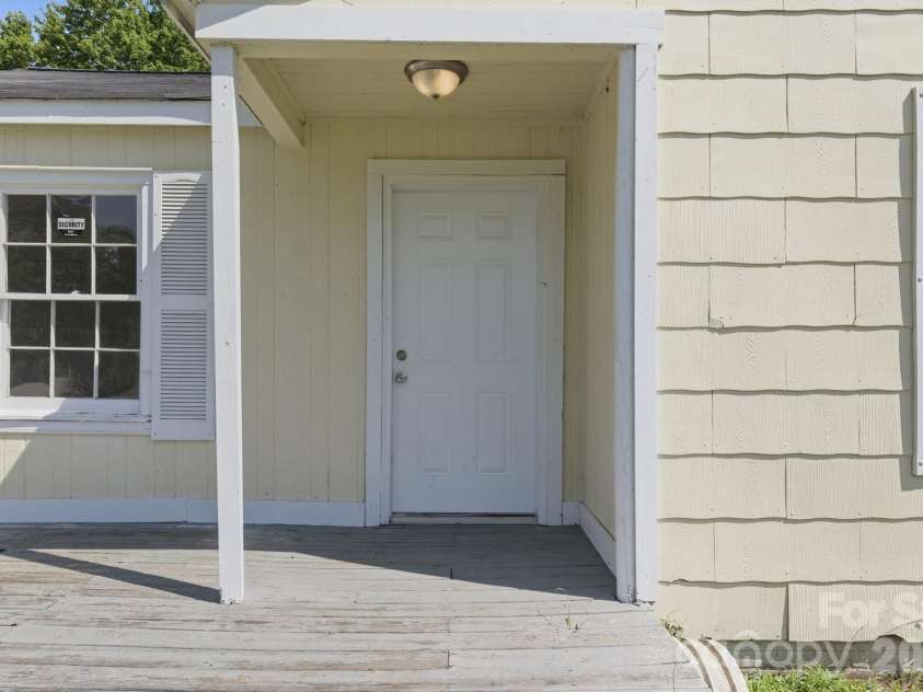 1208 Arch Street, Lancaster, SC 29720.  MLS# CAR4388962, YatesRealty ID 30831. 