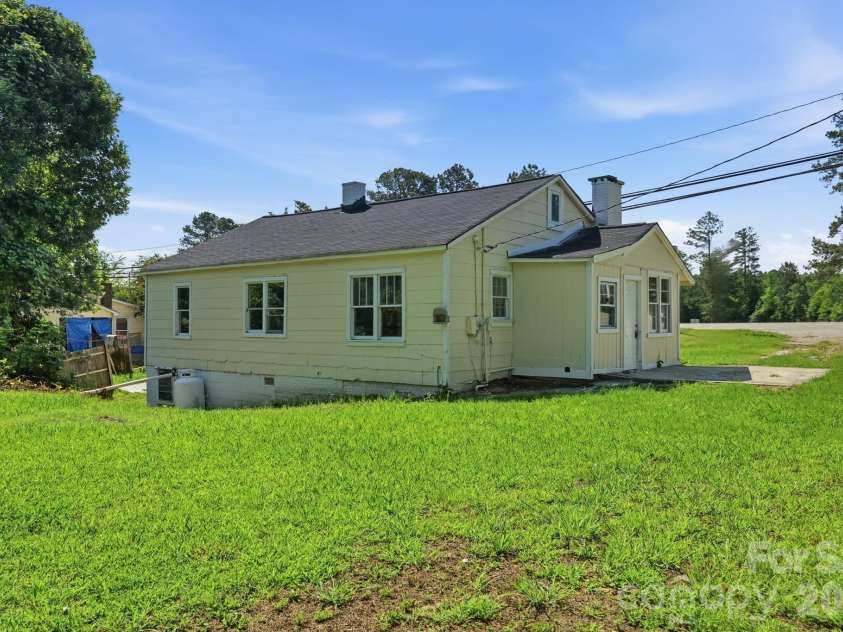 1208 Arch Street, Lancaster, SC 29720.  MLS# CAR4388962, YatesRealty ID 30831. 