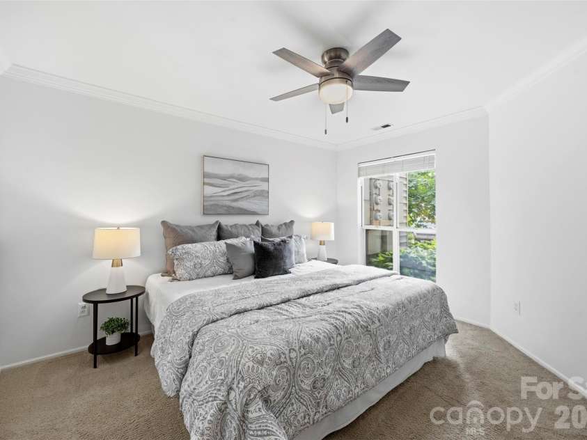 907 Southwest Drive, Davidson, NC 28036.  MLS# CAR4392317, YatesRealty ID 30832. Primary Suite