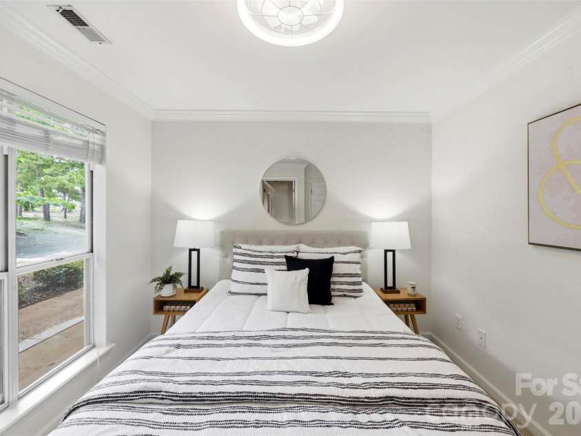 907 Southwest Drive, Davidson, NC 28036.  MLS# CAR4392317, YatesRealty ID 30832. Secondary Bedroom