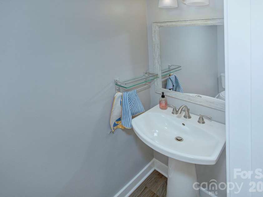 14439 Arbor Ridge Drive, Charlotte, NC 28273.  MLS# CAR4387394, YatesRealty ID 30833. 