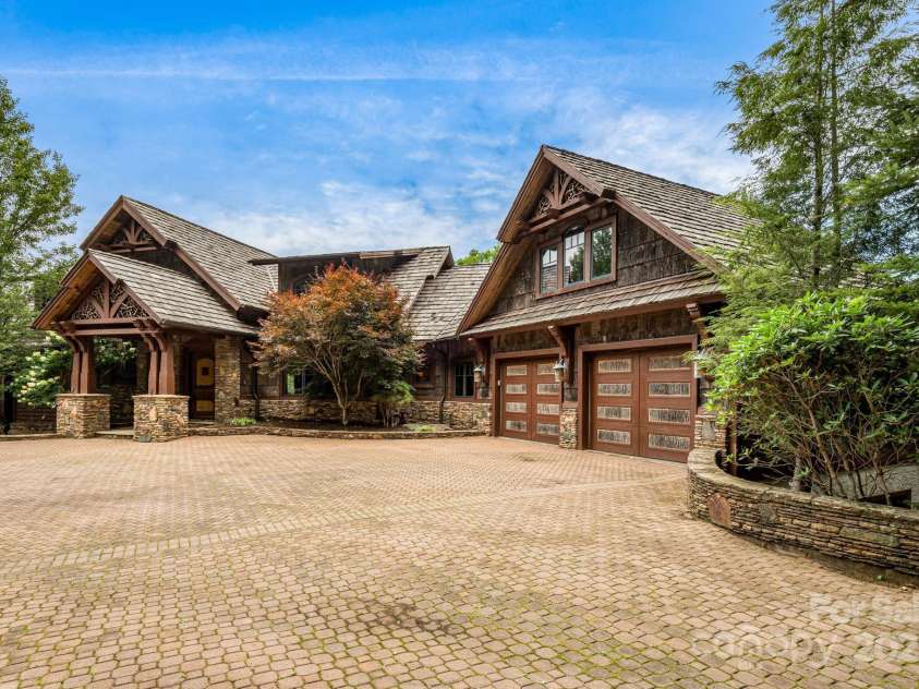 159 Adirondack Drive, Boone, NC 28607.  MLS# CAR4289744, YatesRealty ID 30835. 