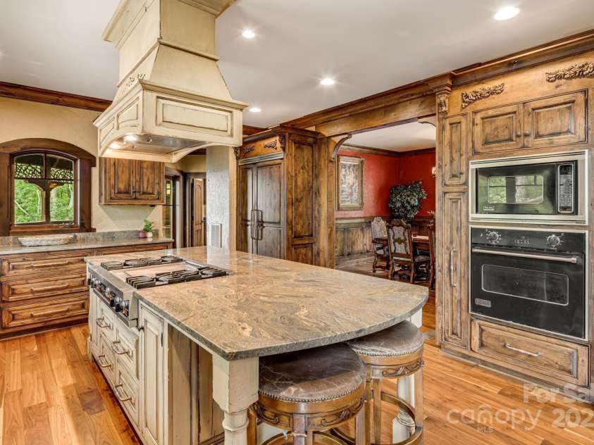 159 Adirondack Drive, Boone, NC 28607.  MLS# CAR4289744, YatesRealty ID 30835. 