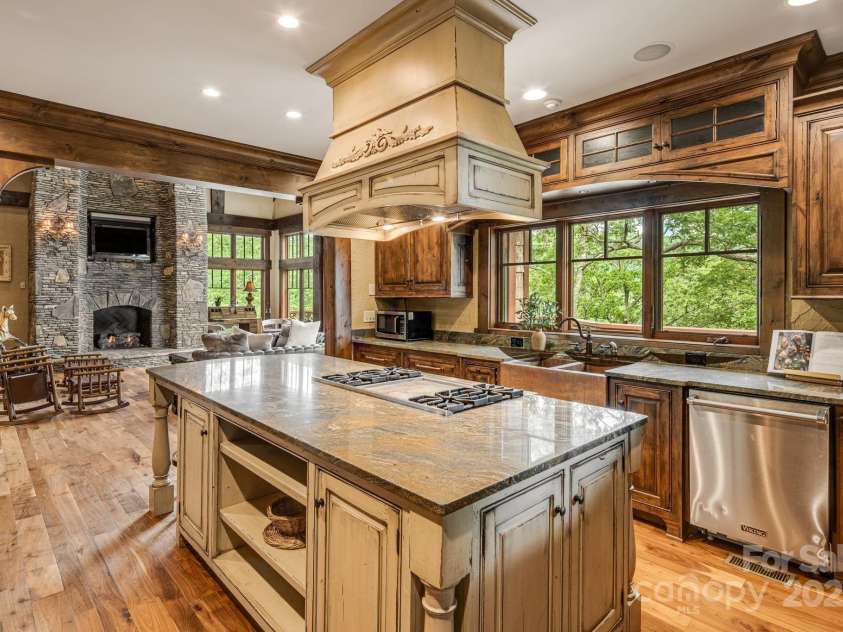 159 Adirondack Drive, Boone, NC 28607.  MLS# CAR4289744, YatesRealty ID 30835. 