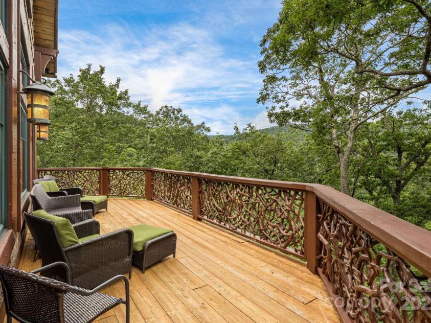 159 Adirondack Drive, Boone, NC 28607.  MLS# CAR4289744, YatesRealty ID 30835. 