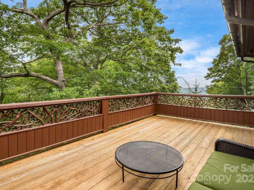 159 Adirondack Drive, Boone, NC 28607.  MLS# CAR4289744, YatesRealty ID 30835. 