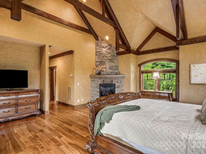 159 Adirondack Drive, Boone, NC 28607.  MLS# CAR4289744, YatesRealty ID 30835. 