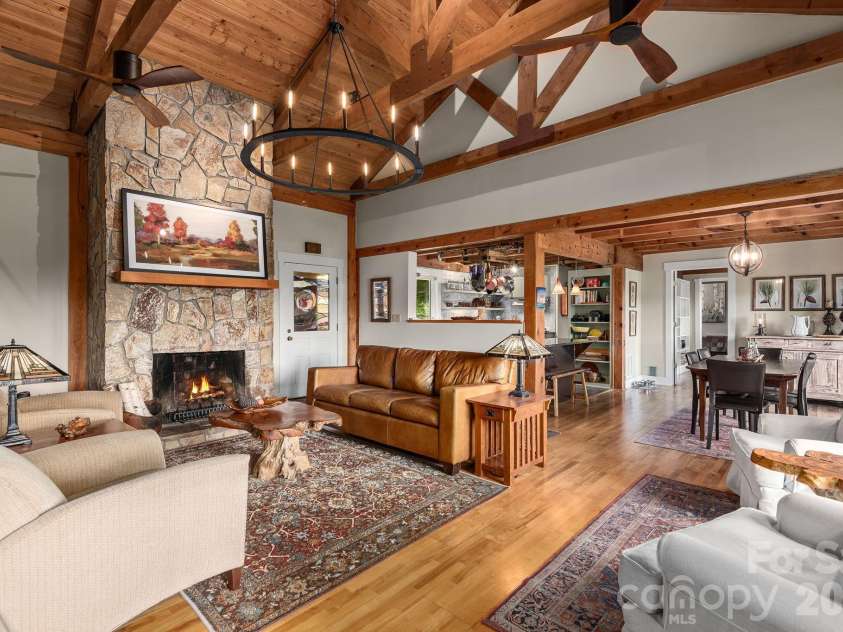 107 Buffalo Trail, Asheville, NC 28805.  MLS# CAR4374645, YatesRealty ID 30836. 