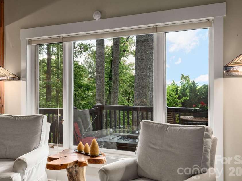 107 Buffalo Trail, Asheville, NC 28805.  MLS# CAR4374645, YatesRealty ID 30836. 