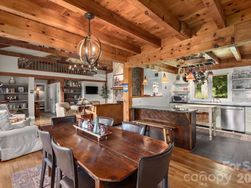 107 Buffalo Trail, Asheville, NC 28805.  MLS# CAR4374645, YatesRealty ID 30836. 