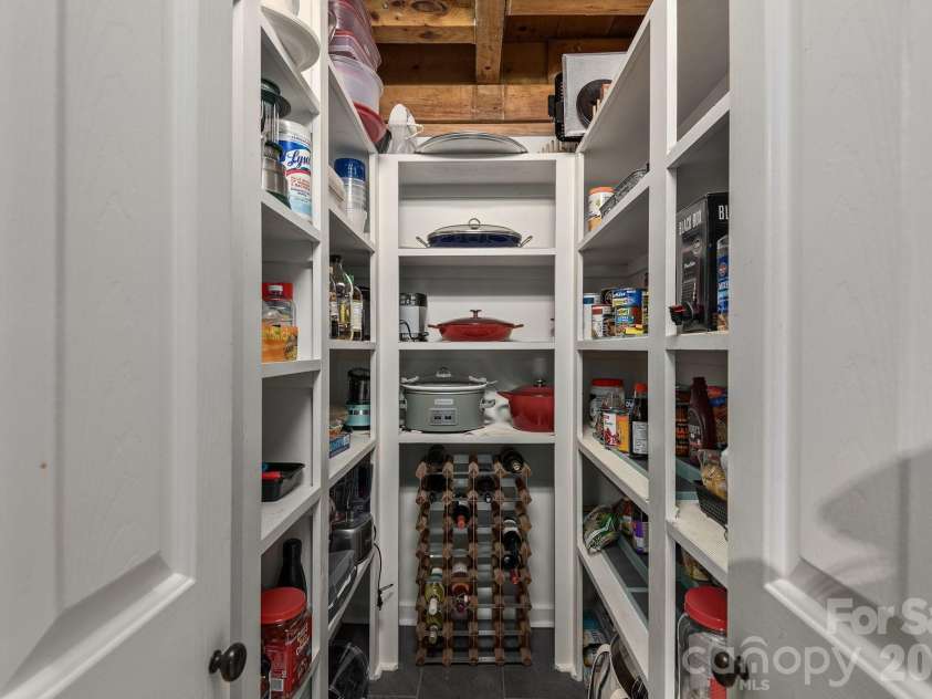 107 Buffalo Trail, Asheville, NC 28805.  MLS# CAR4374645, YatesRealty ID 30836. Pantry
