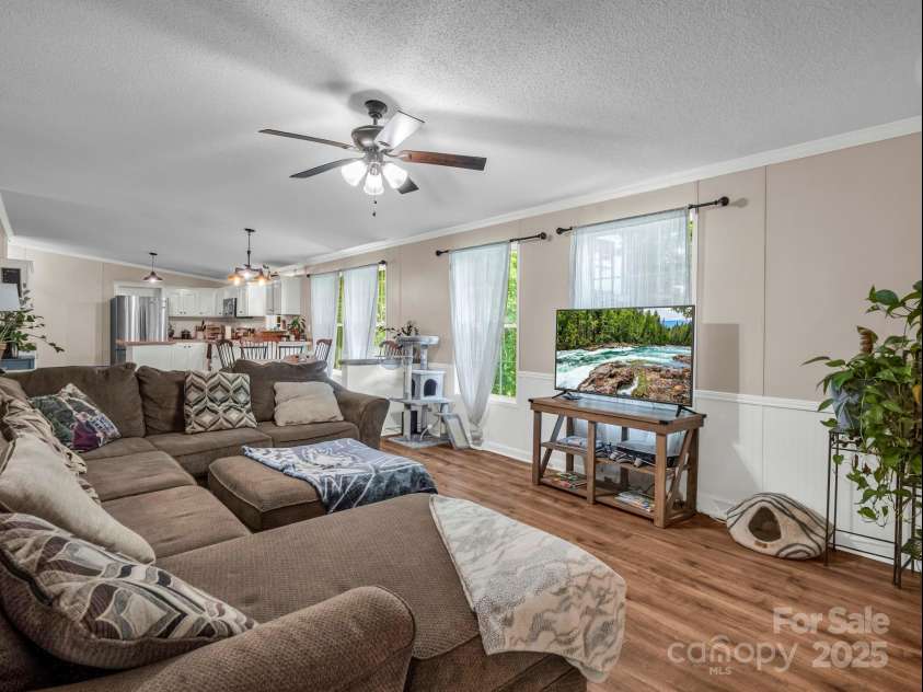 174 Danielle Drive, Penrose, NC 28766.  MLS# CAR4289768, YatesRealty ID 30836. 