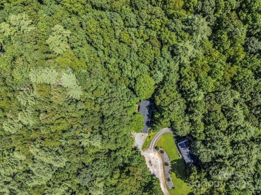 174 Danielle Drive, Penrose, NC 28766.  MLS# CAR4289768, YatesRealty ID 30836. 