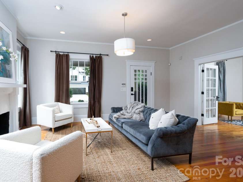1128 35th Street, Charlotte, NC 28205.  MLS# CAR4390409, YatesRealty ID 30837. 